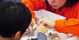 からくり部員のロボット教室