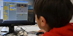 小学生が2時間で体得したゲームのプログラミング