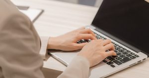 パソコンの性能が2倍になっても原稿を書く速度が2倍にはならない