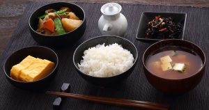 どんな高級コスメよりも和食が美肌への早道？