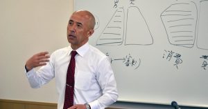 菊地幸夫弁護士