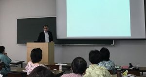 ファイナンシャル・プランナーの志村直隆先生　講座風景