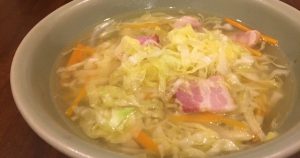 せん切りキャベツのポトフ風スープ