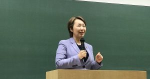 看護師であり医療コーディ―ネーターでもある嵯峨崎泰子さん